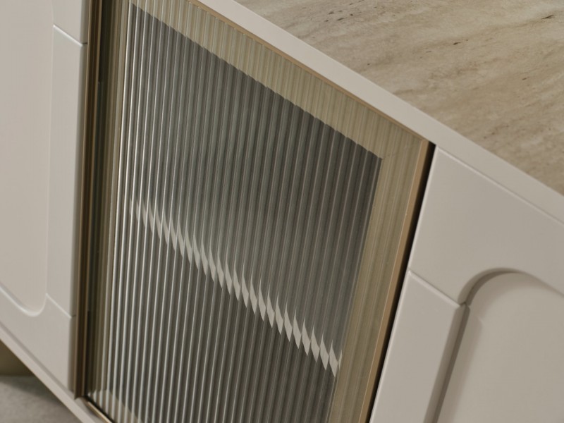 Eyfel Yemek Odası (Ön yüzler %100 mdf kasa suntalem malzemeden üretilmiştir)