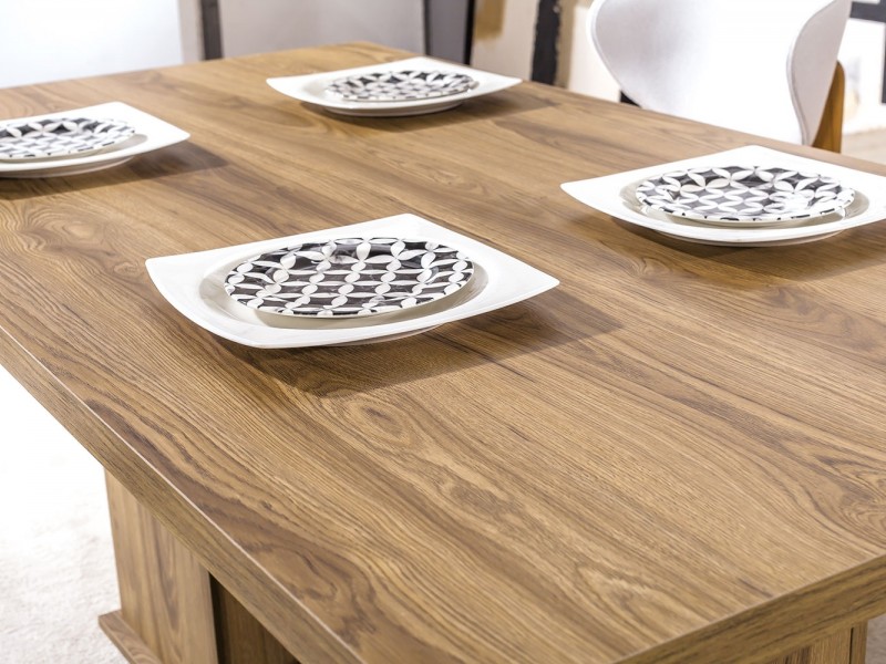 Luna Yemek Odası (Ön yüzler %100 mdf kasa suntalem malzemeden üretilmiştir)