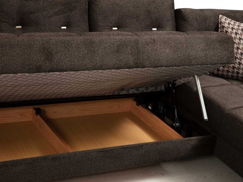 Asel Köşe Takımı