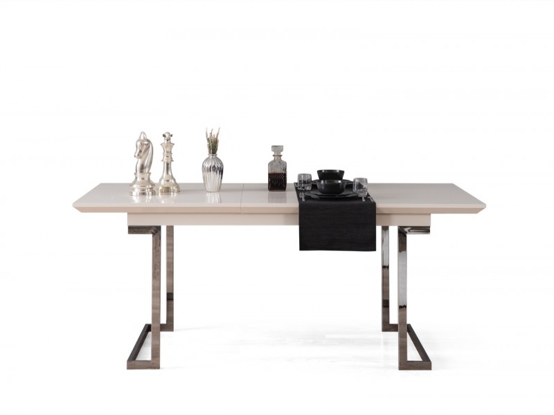 Berrak Gümüş Yemek Odası