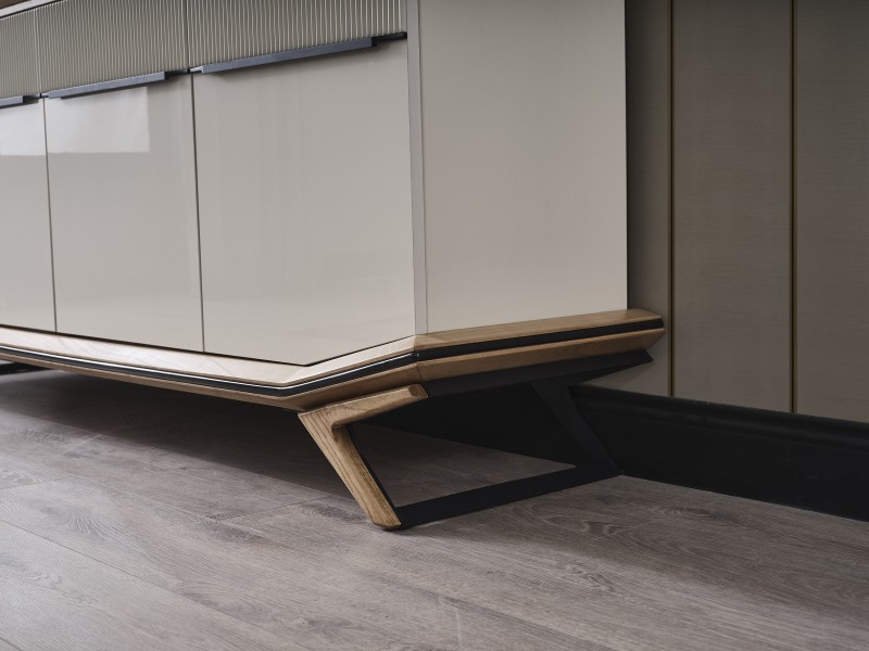 Elize Yemek Odası (Ön yüzler %100 mdf kasa suntalem malzemeden üretilmiştir)