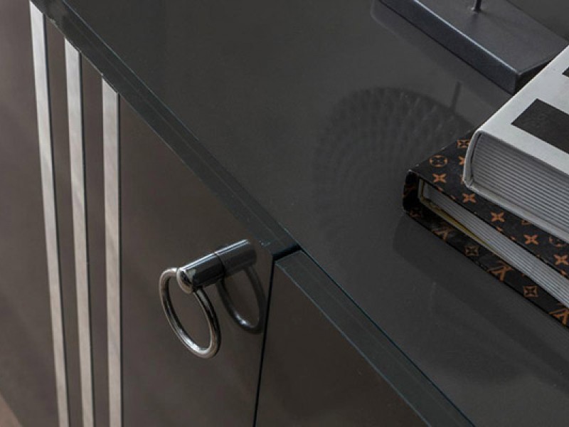 Lotus Siyah Yemek Odası